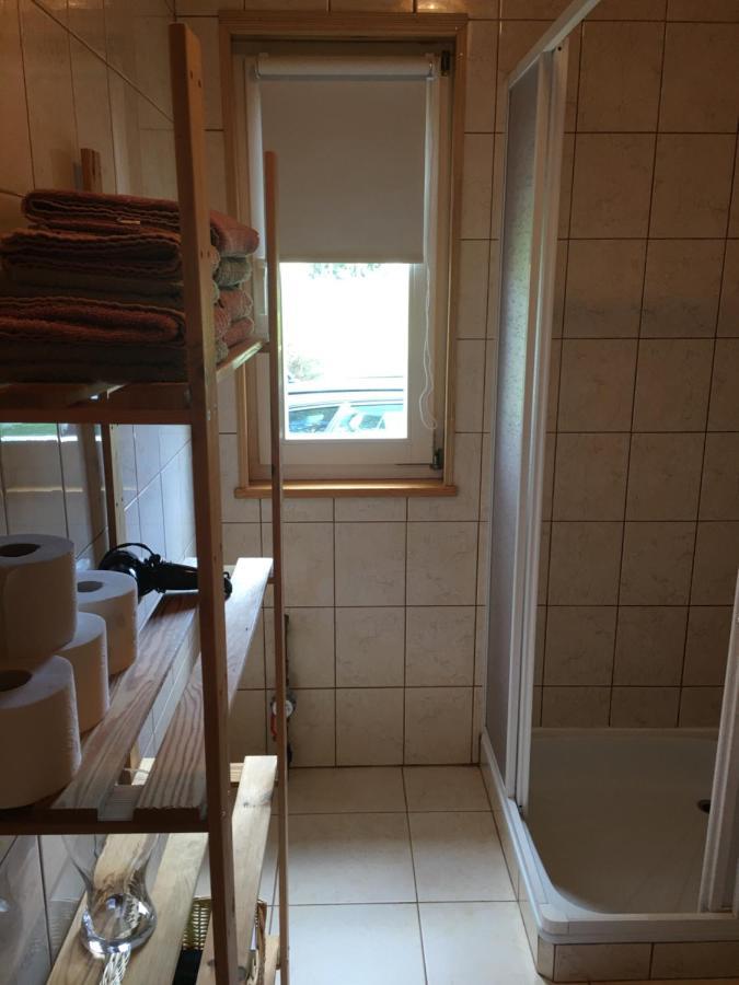 Sosnowy Domek Serpelice Eksteriør billede